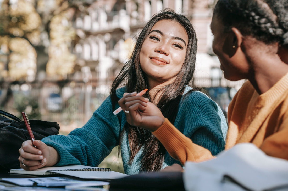 The Student Voice Research Framework: Four Principles for Helping Researchers Navigate Biases and Assumptions to Democratize Schools and Deepen Social Justice Work