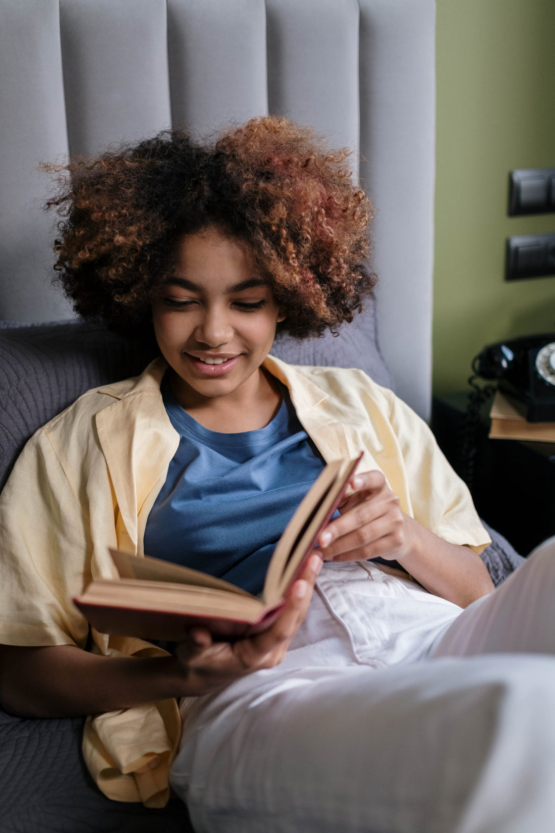 Using Culturally-Affirming, Transformative, and Inclusive Book Clubs to Dismantle Traditional Notions of Social-Emotional Learning